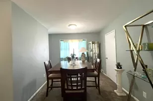 902 Warrington Rd, Akron, OH 44320 - Photo 7