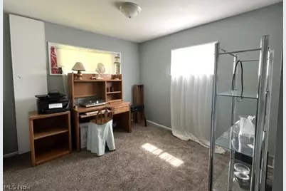 902 Warrington Road, Akron, OH 44320 - Photo 15