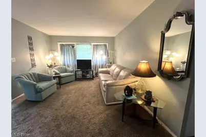 902 Warrington Road, Akron, OH 44320 - Photo 5