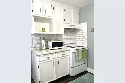 902 Warrington Road, Akron, OH 44320 - Photo 9
