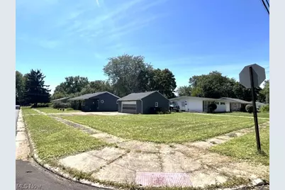 902 Warrington Road, Akron, OH 44320 - Photo 21