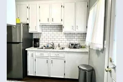 902 Warrington Road, Akron, OH 44320 - Photo 11
