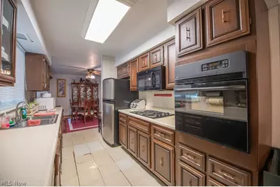 1779 Sunset Lane SE, New Philadelphia, OH 44663 - Photo 7