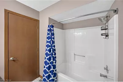 8307 Old Post Road, Olmsted Falls, OH 44138 - Photo 31
