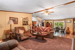 3805 Greengold Dr, Zanesville, OH 43701 - Photo 3