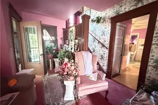 569 Edgewood Ave, Akron, OH 44307 - Photo 7