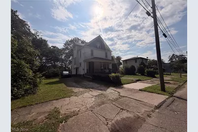 569 Edgewood Avenue, Akron, OH 44307 - Photo 5