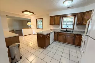 144 Runnemede Dr, Youngstown, OH 44512 - Photo 11