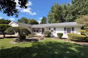 144 Runnemede Dr, Youngstown, OH 44512 - Photo 3