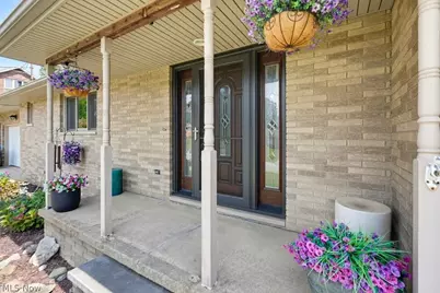 3783 Cayugas Drive, Green, OH 44319 - Photo 5