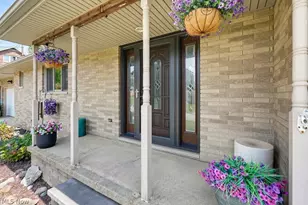 3783 Cayugas Dr, Green, OH 44319 - Photo 5