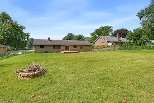3783 Cayugas Dr, Green, OH 44319 - Photo 3