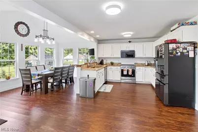 5166 Weatherstone Drive, North Ridgeville, OH 44039 - Photo 9