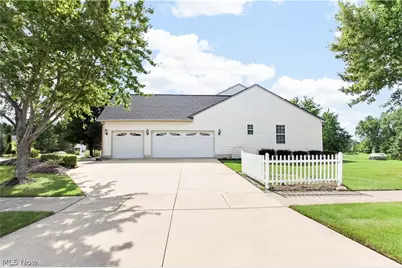 5166 Weatherstone Drive, North Ridgeville, OH 44039 - Photo 3