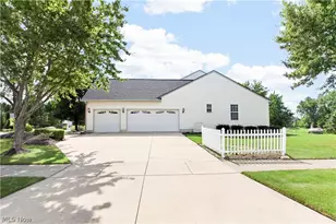 5166 Weatherstone Dr, North Ridgeville, OH 44039 - Photo 3