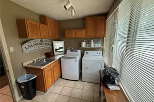 4924 Cleveland Ave NW, Canton, OH 44709 - Photo 15