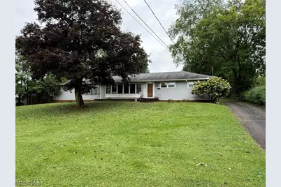 4924 Cleveland Avenue NW, Canton, OH 44709 - Photo 1