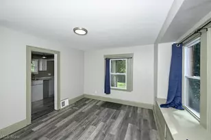 1313 Manchester Rd, Akron, OH 44319 - Photo 13