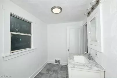 1313 Manchester Road, Akron, OH 44319 - Photo 25