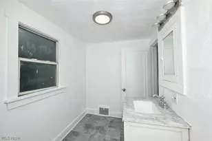 1313 Manchester Rd, Akron, OH 44319 - Photo 25