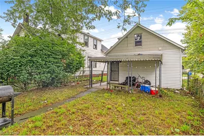 3273 W 44th Street, Loveland, OH 44109 - Photo 5