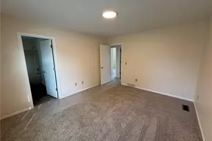 459 Hampton Dr, Elyria, OH 44035 - Photo 25