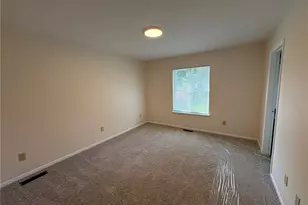 459 Hampton Dr, Elyria, OH 44035 - Photo 23