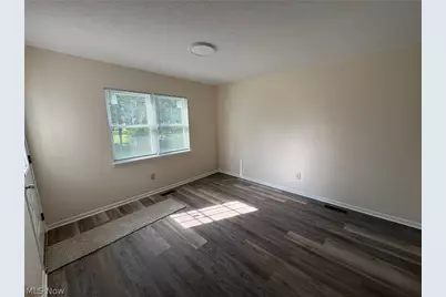 459 Hampton Drive, Elyria, OH 44035 - Photo 11