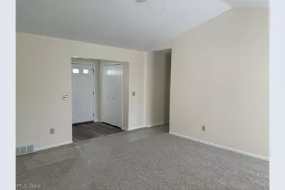 459 Hampton Drive, Elyria, OH 44035 - Photo 15