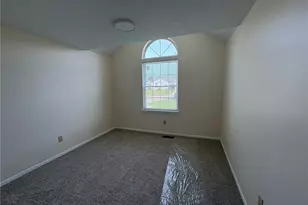 459 Hampton Dr, Elyria, OH 44035 - Photo 17