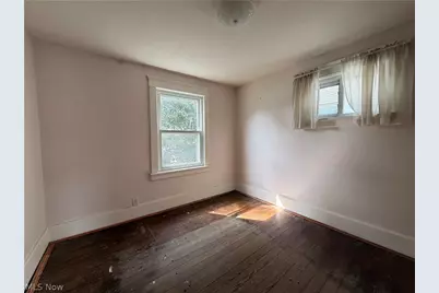 1390 Kentucky Avenue, Akron, OH 44314 - Photo 15