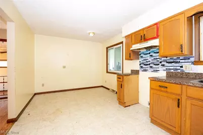 211 S Elm Street, Orrville, OH 44667 - Photo 7