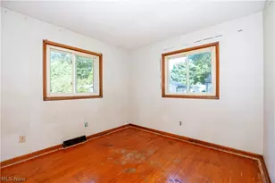 211 S Elm St, Orrville, OH 44667 - Photo 9