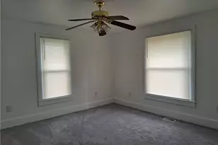 709 McKinley Ave, Cambridge, OH 43725 - Photo 37
