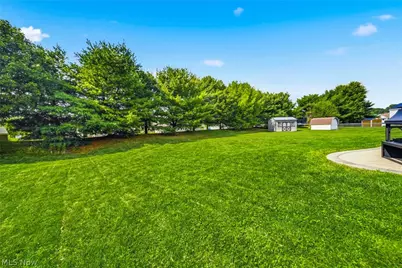 7685 Fiddler Court Circle NE, Canton, OH 44721 - Photo 33