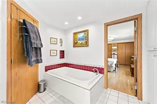 136 Illinois Cir, Elyria, OH 44035 - Photo 25