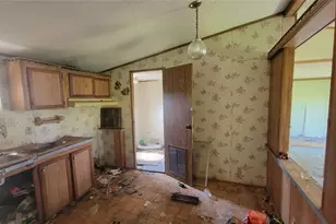 56670 Jordan Run Rd, Bellaire, OH 43906 - Photo 9
