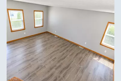 14913 Lincoln Avenue, Loveland, OH 44128 - Photo 5