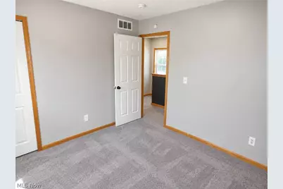 14913 Lincoln Avenue, Loveland, OH 44128 - Photo 13