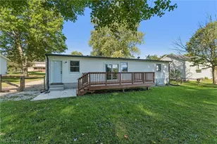 7855 Lake Rd, Chippewa Lake, OH 44215 - Photo 37