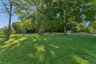 7855 Lake Road, Chippewa Lake, OH 44215 - Photo 43