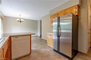 2420 Eastwood Ave, Akron, OH 44305 - Photo 13