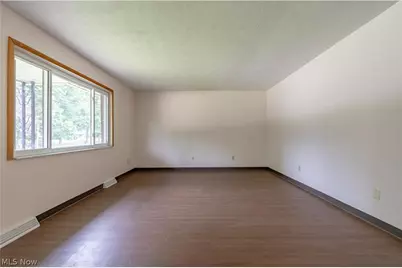 2420 Eastwood Avenue, Akron, OH 44305 - Photo 7