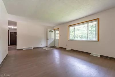2420 Eastwood Avenue, Akron, OH 44305 - Photo 5
