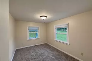 8023 Columbus Rd NE, Louisville, OH 44641 - Photo 15