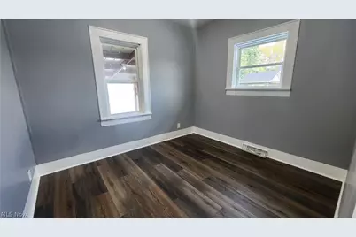 319 Franklin Street, Uhrichsville, OH 44683 - Photo 29