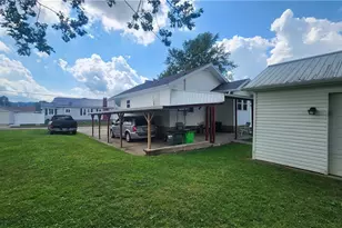 319 Franklin St, Uhrichsville, OH 44683 - Photo 5