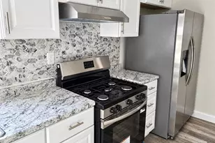 1318 W 20th St, Lorain, OH 44052 - Photo 5