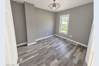 1318 W 20th Street, Lorain, OH 44052 - Photo 9