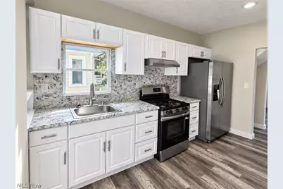 1318 W 20th Street, Lorain, OH 44052 - Photo 7